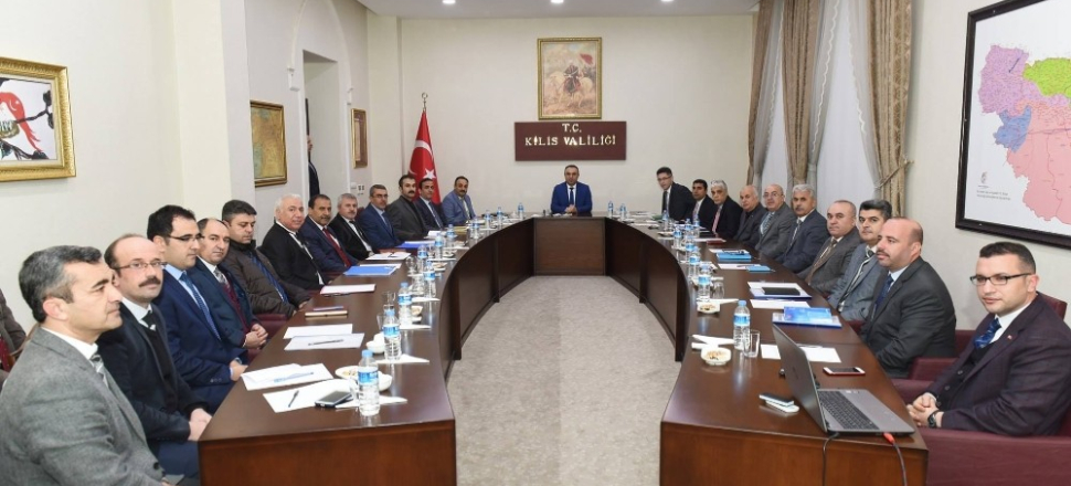 Kilis'te Vali Soytürk ilkokul müdürleri ile buluştu