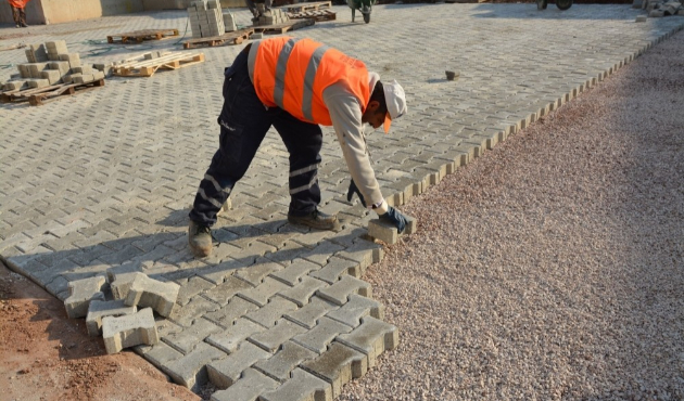 Kocaeli Kartepe’de yol çalışmaları devam ediyor