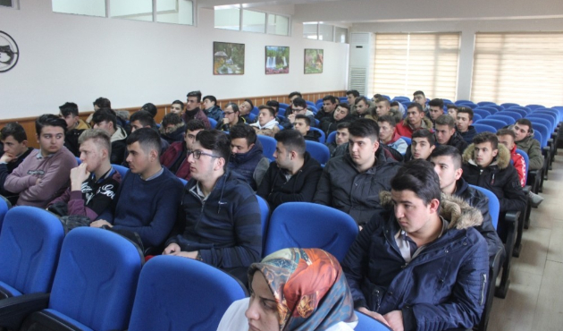 Kütahya'da öğrencilere polislik mesleğini anlattılar