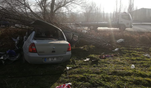 Çorum'da feci trafik kazası: 2 ölü