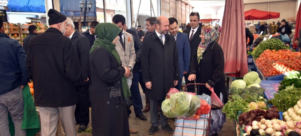 Konya'da Başkan Ahmet Pekyatırmacı vatandaşlarla bir araya geldi