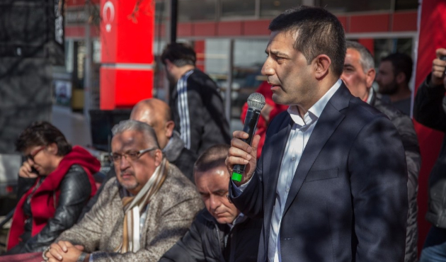 Aydın'da Ömer Günel sahil sitesi sakinleriyle bir araya geldi
