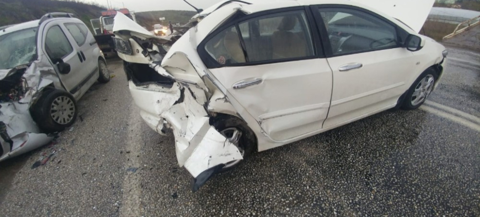 Balıkesir Kepsut’ta trafik kazası: 1 ölü, 6 yaralı