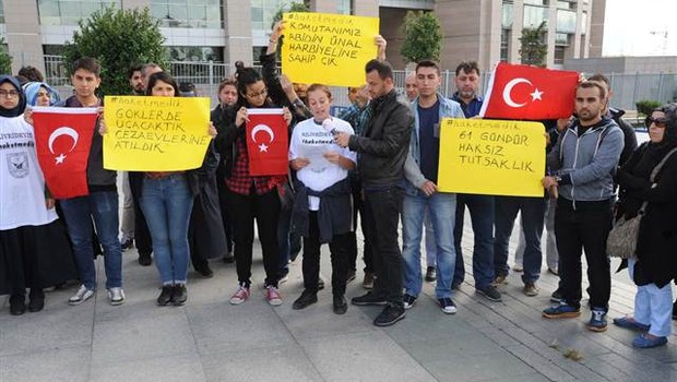 Tutuklu askeri öğrencilerin serbest bırakılmasını istediler