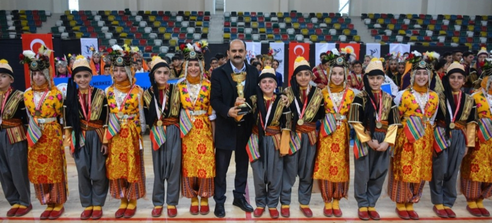 Kilis'te halk oyunları yarışması düzenlendi