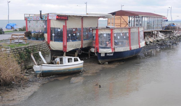 Yalova'da korkutan gelişme! Deniz çekildi...