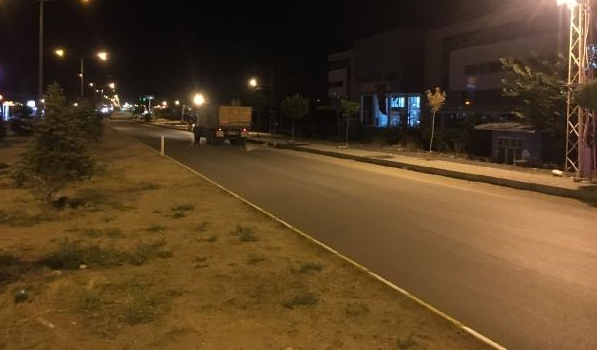 Erciş Belediyesi önünde bomba yüklü araç yakalandı