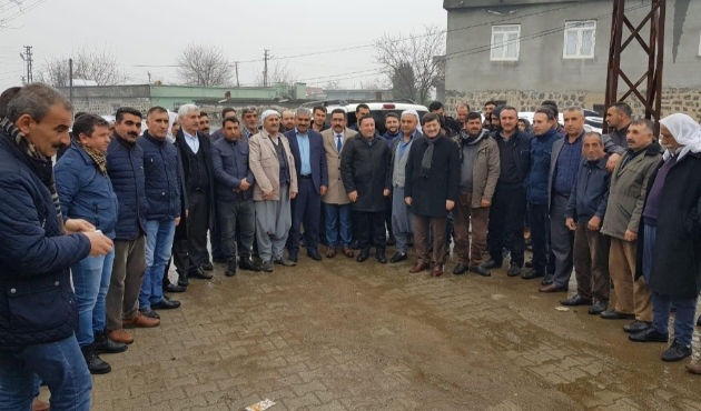Diyarbakır'da Erkan Gezer, köy ziyaretlerine devam ediyor