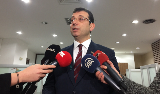 "Anket yapıyoruz ama benim anketim yüzümde saklı!"
