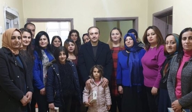 Hakkari'de Başkan Cüneyt Epcim, kursiyerlerle buluştu