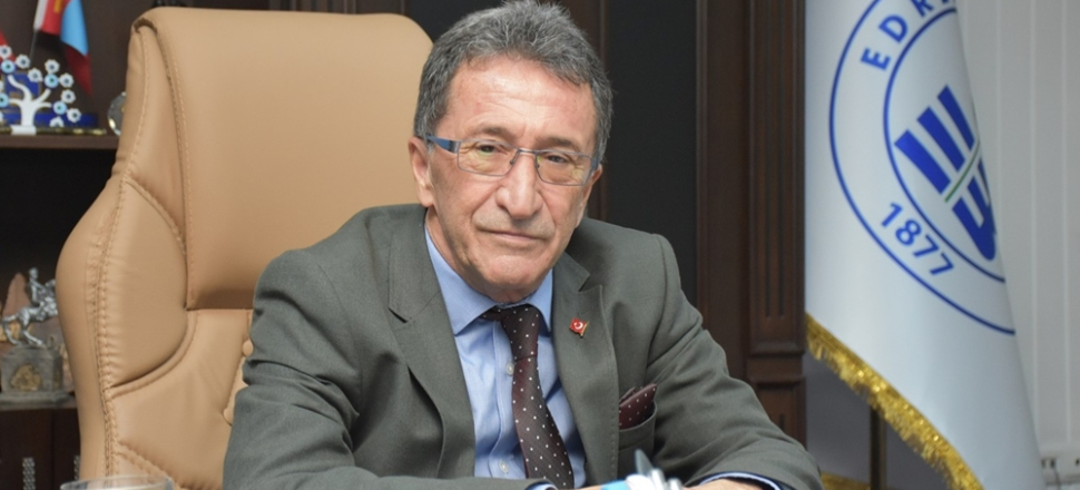 Edremit Belediye Başkanı Kamil Saka istifa etti...