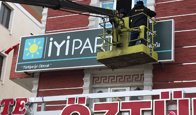 İYİ Parti'de görülmemiş istifa hareketi!