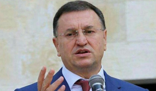CHP'li başkandan darbeciler için saygı duruşu!