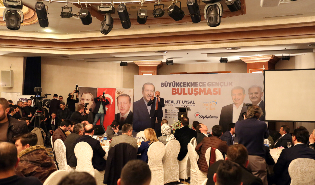 Mevlüt Uysal: Büyükçekmece değişecekse gençlerle değişecek!