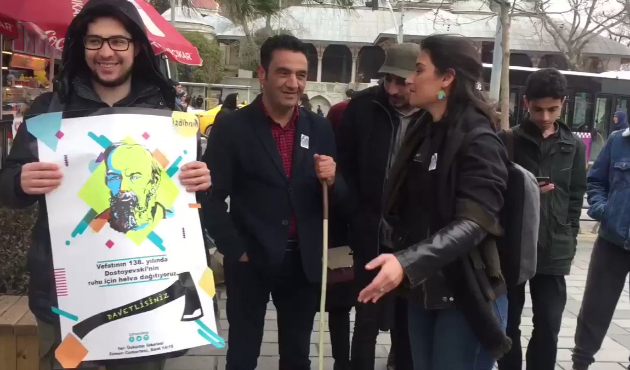 Dostoyevski’nin ruhuna helva dağıttılar!