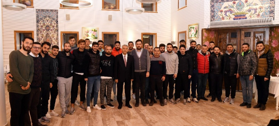Isparta'da Yusuf Ziya Günaydın: “Hepimizin tek hedefi zafer”