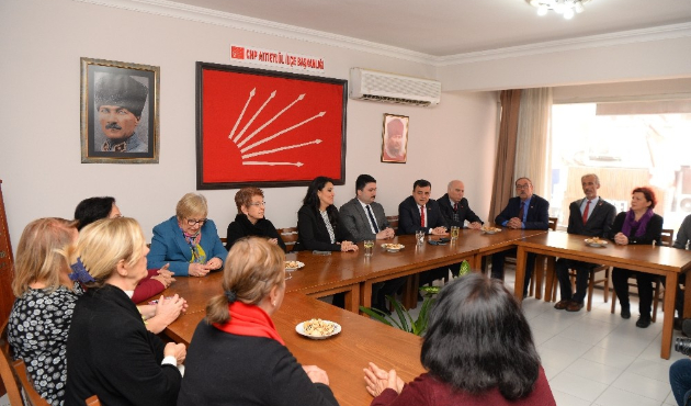 Balıkesir'de Başkan Hasan Avcı’dan rakibi Esin Balıbek’e ziyaret