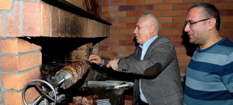 Bursa'da Mustafa Bozbey: "Kültürel varlığımızı devam ettirmek istiyoruz"