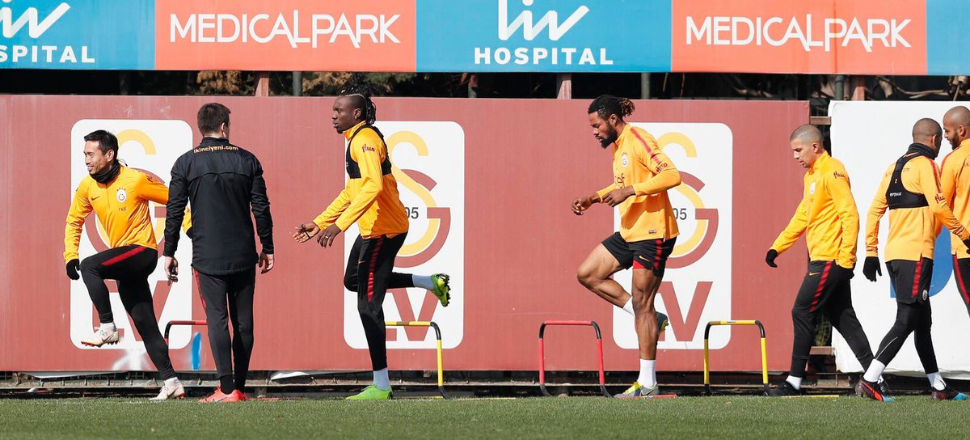 Galatasaray'ın Benfica maçı kadrosunda 2 eksik!