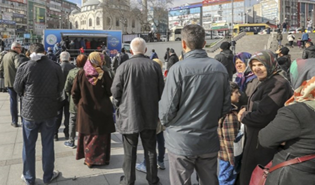 CHP tanzim sırası bekleyenlerle dalga geçti!