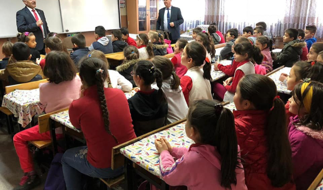 Manisa Kırkağaçlı öğrencilere "Kariyer Günleri" çalışması