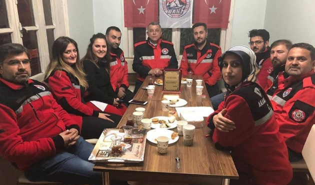 Düzce'de MHP’li Başkan adayı Erdoğan Bıyık ziyaretlerini sürdürüyor
