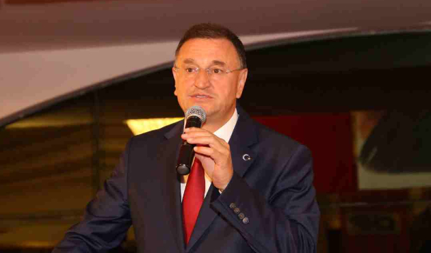 CHP'li Lütfü Savaş, 15 Temmuz’a "darbe" diyemedi
