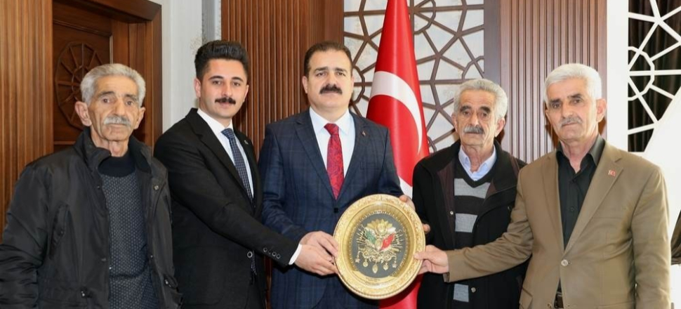 Hakkari'de şehit ailelerinden İdris Vali Akbıyık’a ziyaret