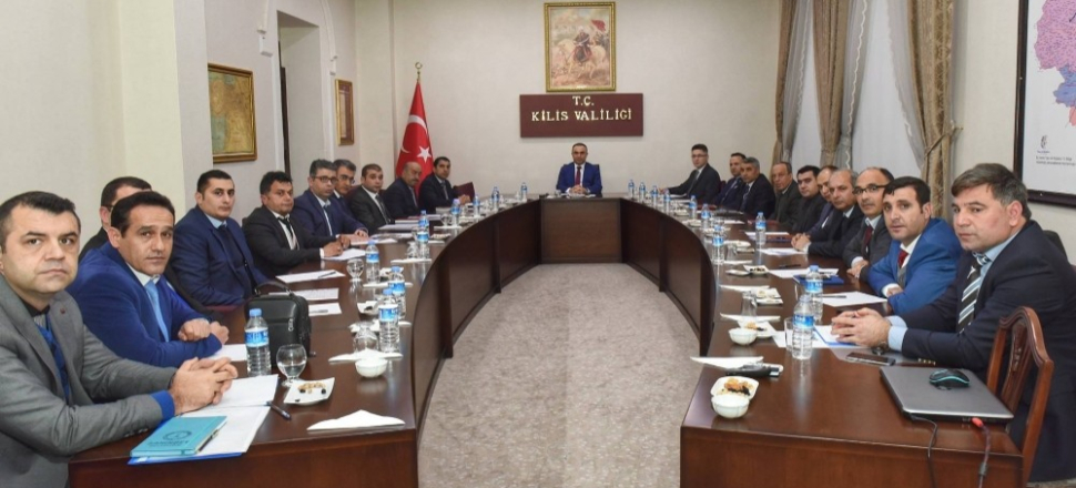 Kilis'te Vali Recep Soytürk Ortaokul Müdürleri ile buluştu