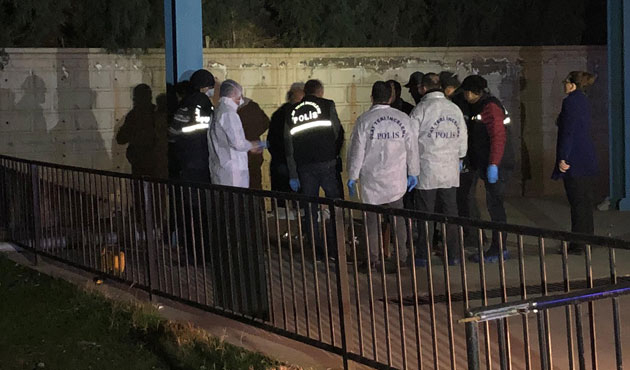 Ayakları ve boğazından iple bağlı halde bulundu
