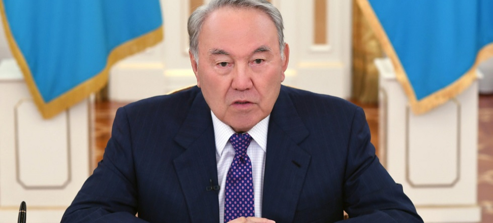 Kazakistan'da Nazarbayev depremi!