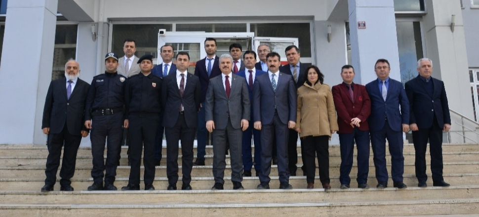 Kırşehir'de Vali İbrahim Akın, Kaman ilçe yatırımlarını yerinde inceledi