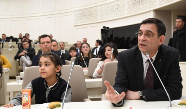 Gaziantep'te GSO Başkanı Adnan Ünverdi, Gazişehir Öğrenci Meclisi’ne katıldı