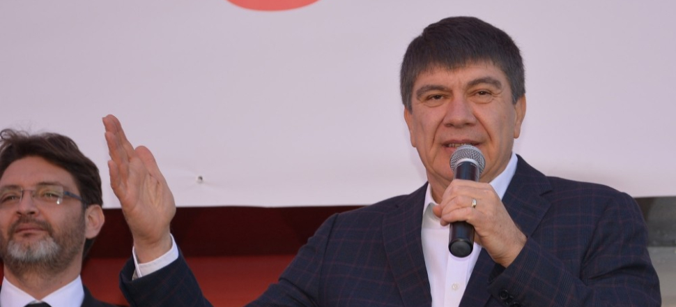Antalya'da Menderes Türel: “Delikanlı olsunlar”