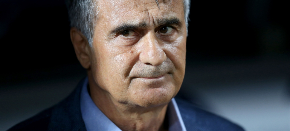 Şenol Güneş kararsız! Beşiktaş'ta forma rekabeti...