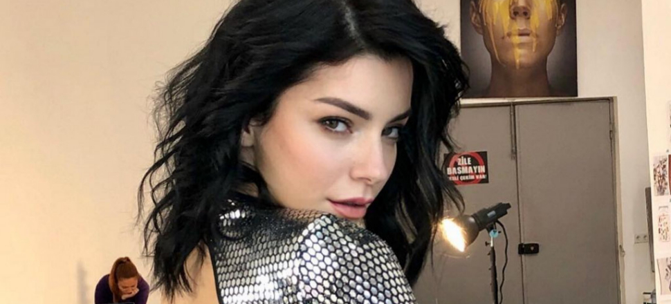 Merve Boluğur doğal haliyle hayran bıraktı!