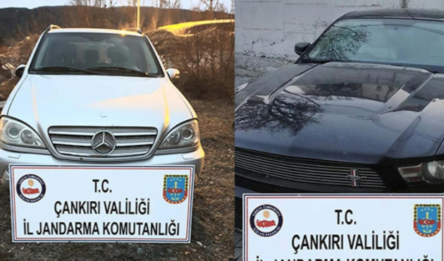 Çekici ve kamyon kasasından çıktılar...