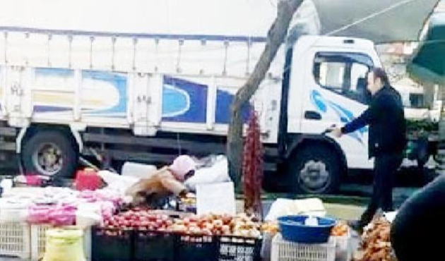Tacizle suçladığı adamı sokak ortasında öldürdü...