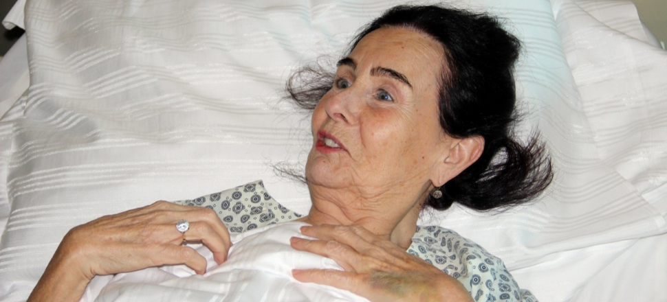 Fatma Girik beyninden ameliyat oldu!