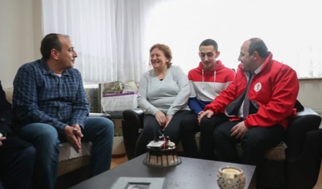 Bakan Varank'tan gençlere çat kapı ziyaret!