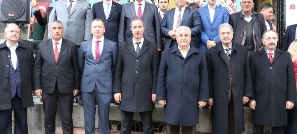 Malatya'da Ali Ekinci seçim bürosu açtı