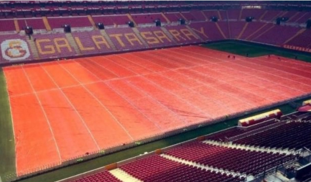 Galatasaray'dan Başakşehir'e kar göndermesi!