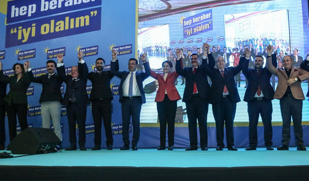 İYİ Parti adaylarını Ekrem İmamoğlu ile birlikte tanıttı