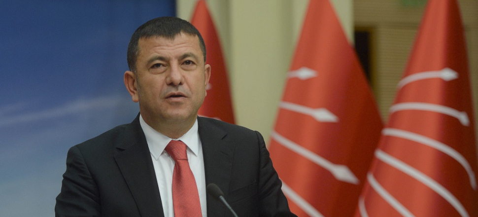 "AK Parti'ye oy verirseniz elleriniz kırılsın!"
