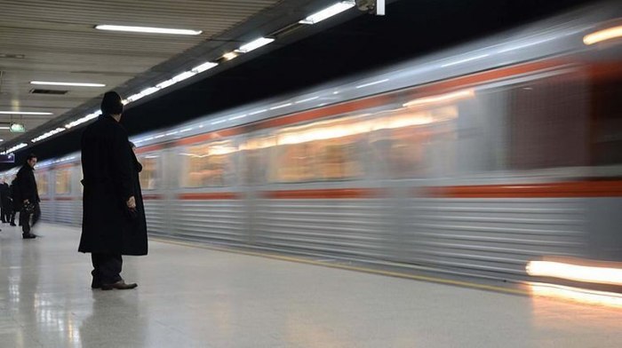 Topbaş müjdeyi verdi! İstanbul'a bir hafif metro daha geliyor