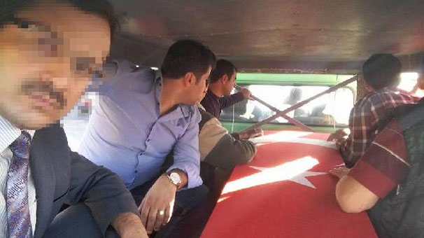 İmamdan şehit cenazesinde ortalığı karıştıran hareket!