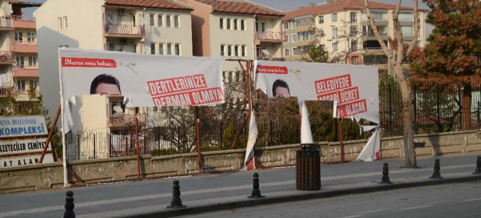 Malatya'da CHP’li Soner Gökçe’den afiş tepkisi