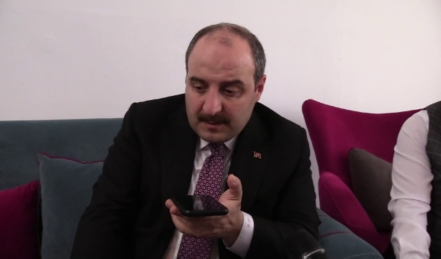 Bolu'da Bakan Mustafa Varank, Bilim Üssü heyetiyle telefonda görüştü