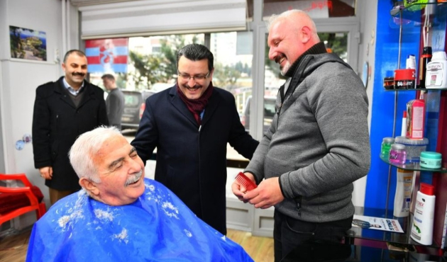 Trabzon'da Ahmet Metin Genç, Çukurçayır’da esnaf ve vatandaşlarla bir araya geldi