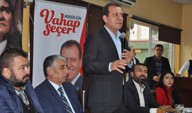 Mersin'de Vahap Seçer: "Mersin üzerinde oyunlar oynanıyor"